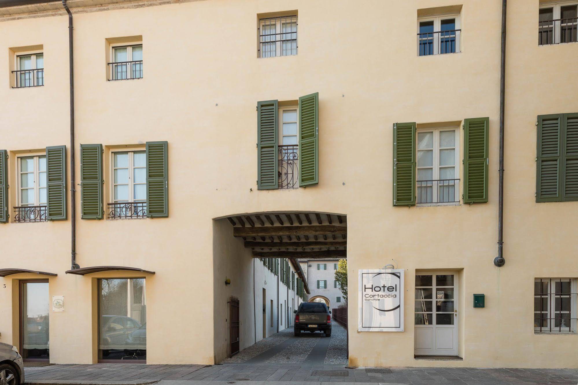 Hotel Cortaccia Sanvitale 3*